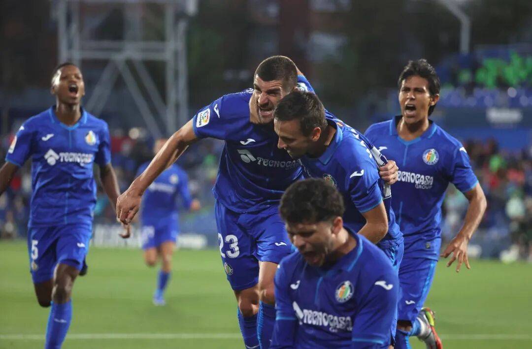 未来期待你 未来期待你